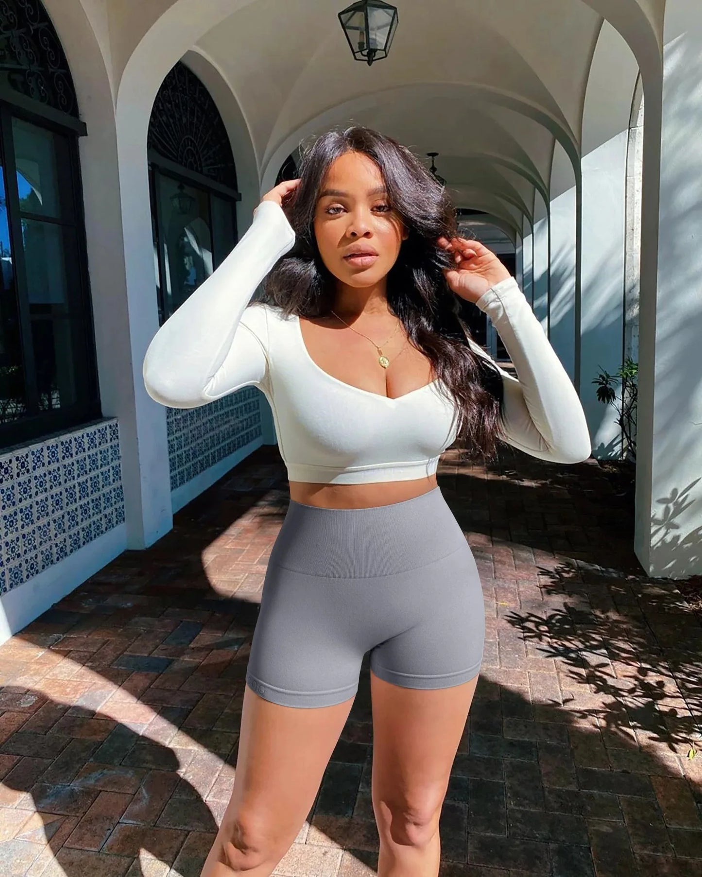 New Fashion Summer Seamless High-waisted Hip Lift No Awkward Line Yoga Sports Shorts for Women