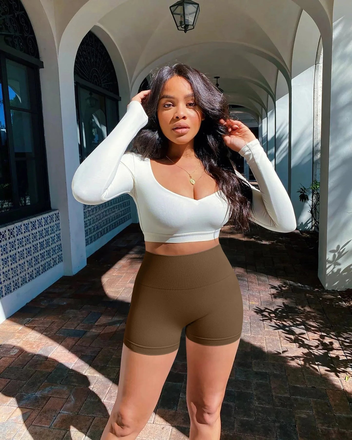 New Fashion Summer Seamless High-waisted Hip Lift No Awkward Line Yoga Sports Shorts for Women