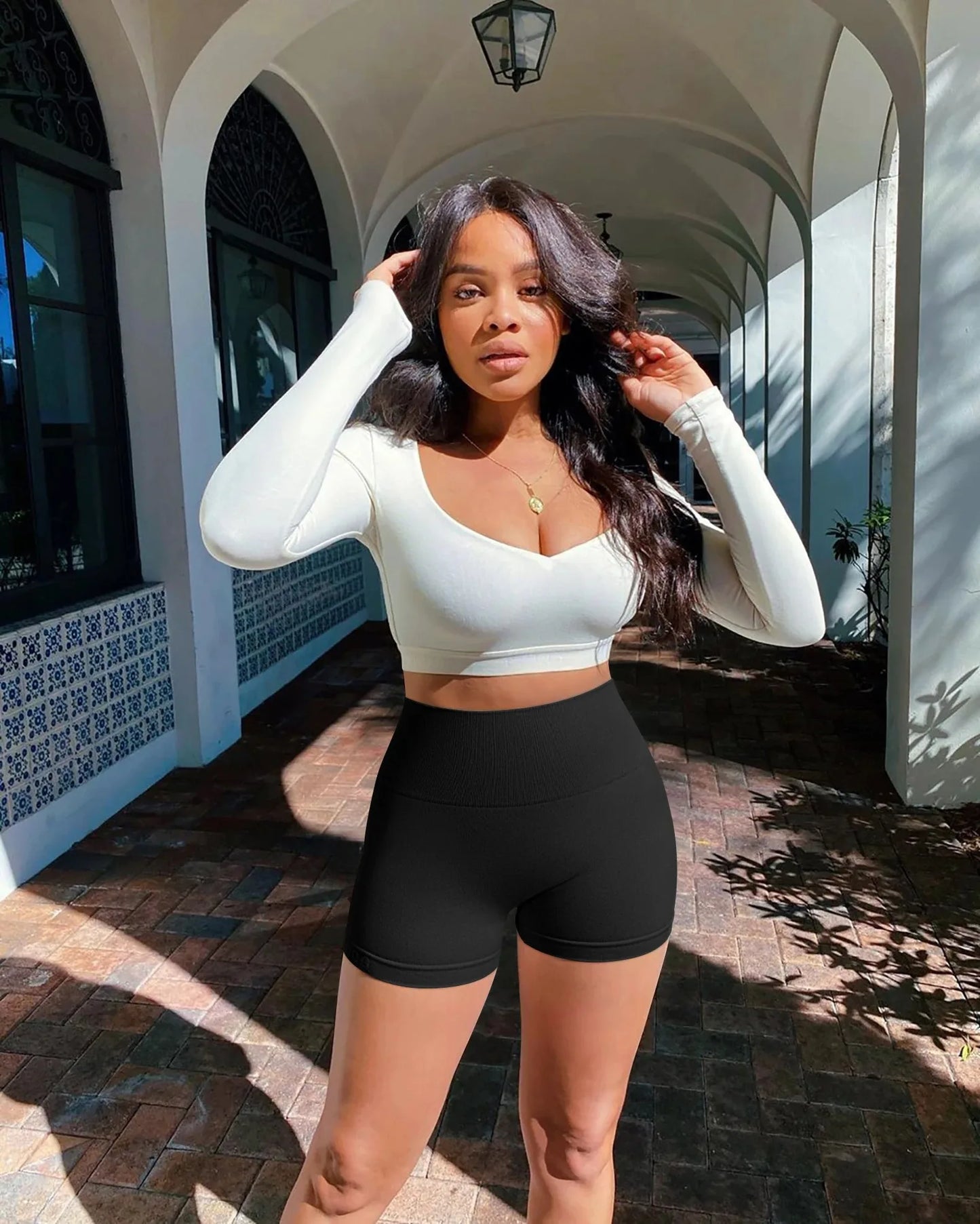 New Fashion Summer Seamless High-waisted Hip Lift No Awkward Line Yoga Sports Shorts for Women