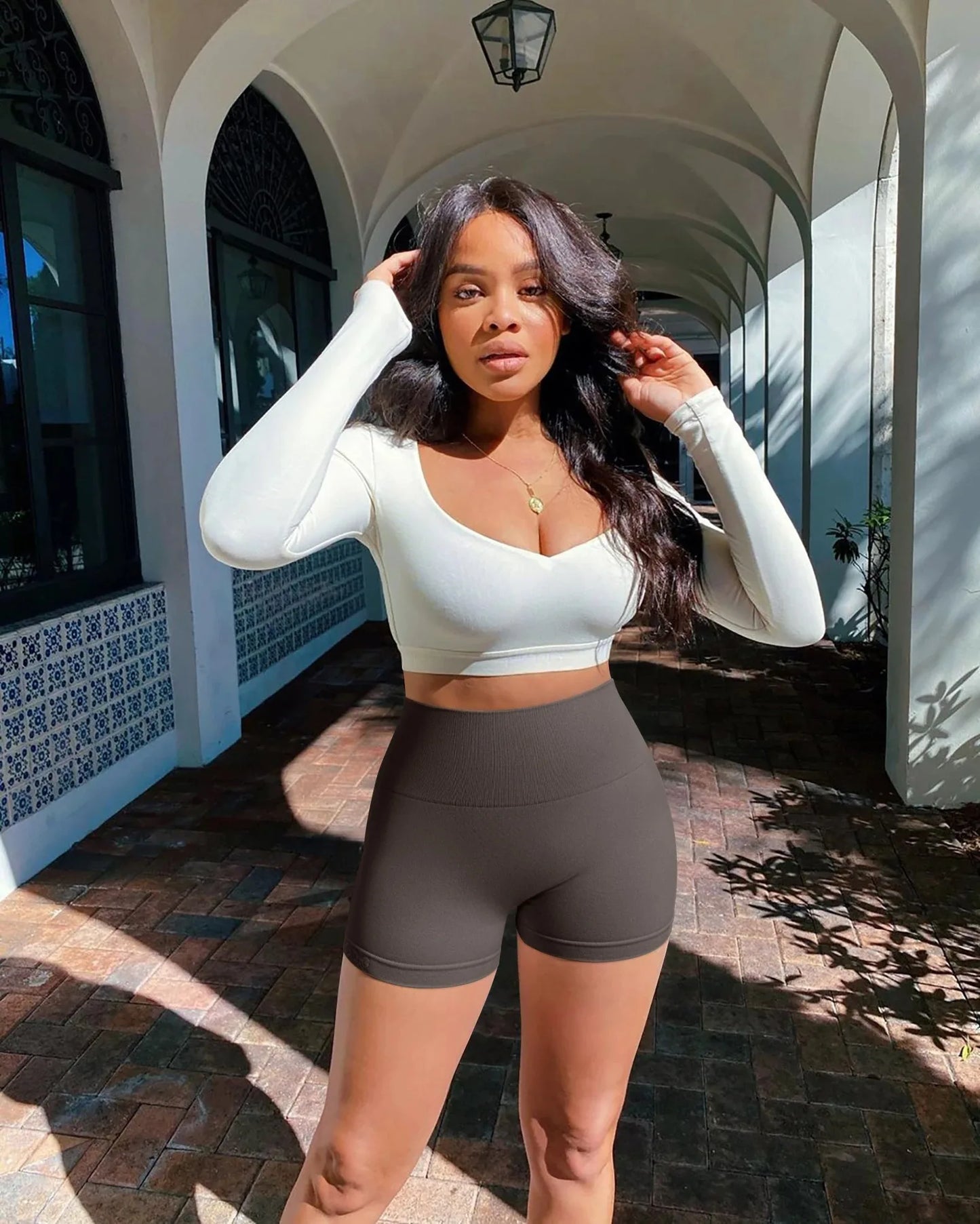 New Fashion Summer Seamless High-waisted Hip Lift No Awkward Line Yoga Sports Shorts for Women